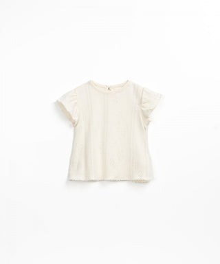 T-Shirt Weiss mit Lochmuster von Play Up