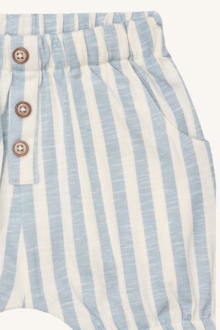 Baumwoll Shorts Halvor Hellblau-Weiss gestreift von Hust & Claire