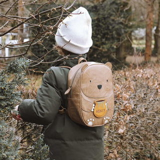 Kinderrucksack Grosser Bär Karl Walnussbraun von Little who