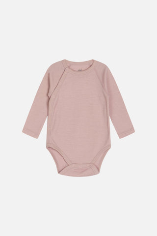 Merino-Wolle Body Bia Uni Zartrosa von Hust & Claire