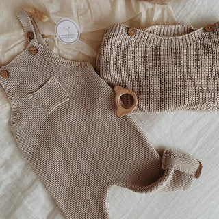 Organic Knit Dungarees / Overall Sand von Cosy Roots