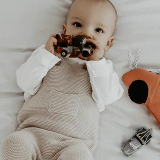 Organic Knit Dungarees / Overall Sand von Cosy Roots