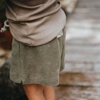 Organic Terry Shorts Khaki von Cosy Roots