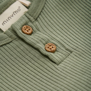 Modal Kurzarm Body Khaki von Minymo