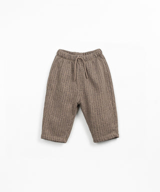Fleece Hose für Kleinkinder Ancestral Braun mit schwarzem Print von Play Up