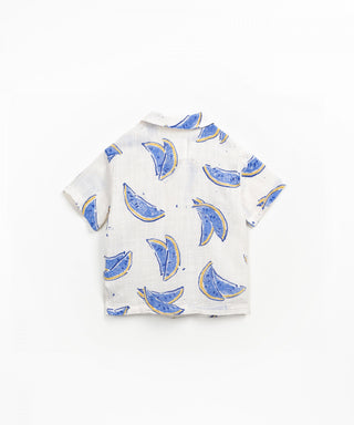 Hemd weiss mit blauem Melonenprint von Play Up