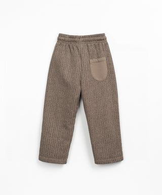Fleece Hose Ancestral Braun mit schwarzem Print von Play Up