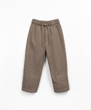 Fleece Hose Ancestral Braun mit schwarzem Print von Play Up