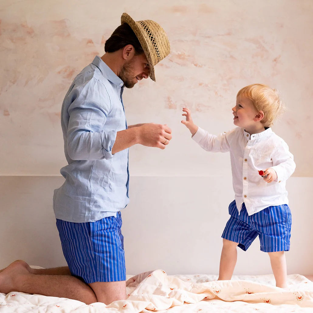 Badeshorts Azur Blau gestreift für Jungs von elle and rapha