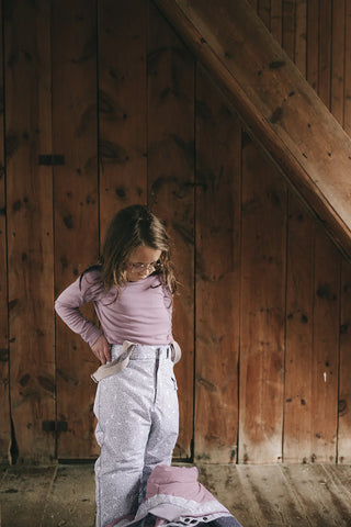 Schneehose Orla Lila mit feinem Einhornprint für Kinder von MarMar Copenhagen