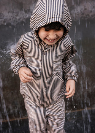 Set Regenjacke mit Regenhose Oddy Brown Stripe von MarMar Copenhagen