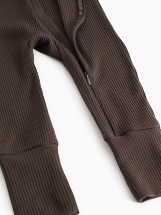 Modal Rib Strampler Zip Rompy Dark Roast Braun von MarMar Copenhagen