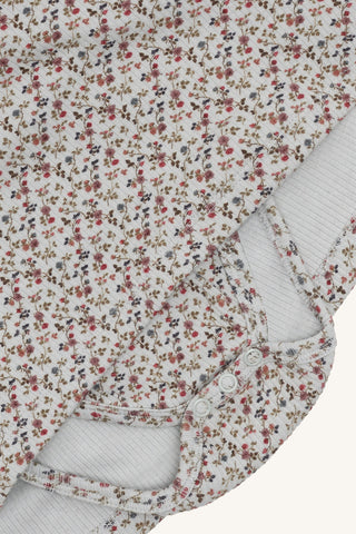 Modal-Baumwoll Babykleid Kristi Hellblau Atmosphere mit Blumenprint von Hust & Claire