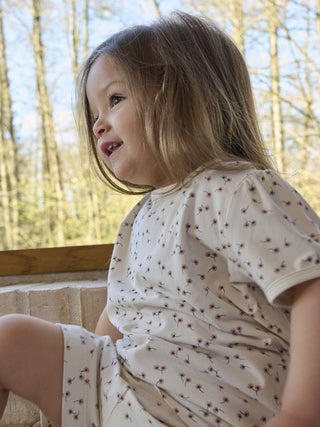 Bambus Kurzarm Pyjama Set Beige Shadow Gray mit Blumenmuster von CeLaVi