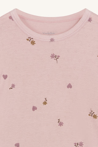 Bambus Langarm Shirt Austin Rosa mit Blumen und Herzprint von Hust and Claire