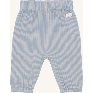 Musselin Hose Thias Hellblau gestreift von Hust & Claire