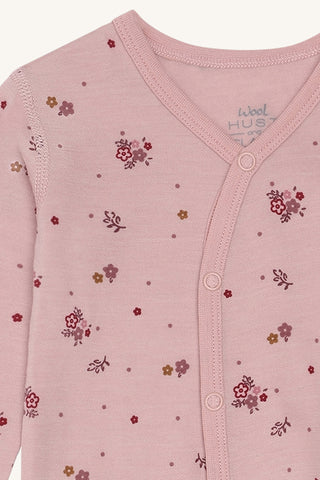 Merinowolle Pyjama Mobi Flora Rosa mit Blumenmuster von Hust & Claire