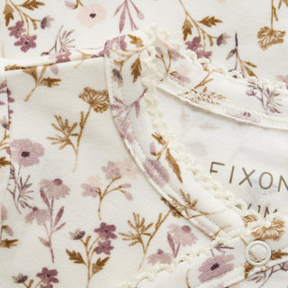 Modal Wickel-Body weiss mit Blumenmuster von Fixoni