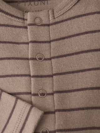 Baumwoll-Strampler mit Füssen Mocha Meringue von Fixoni