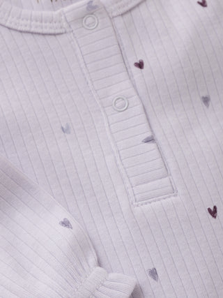 Modal Strampler Orchid Hush Lila Herzprint von Fixoni