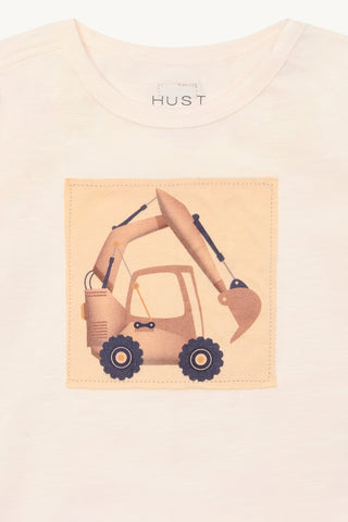 T-Shirt Weiss mit Baggerprint von Hust & Claire