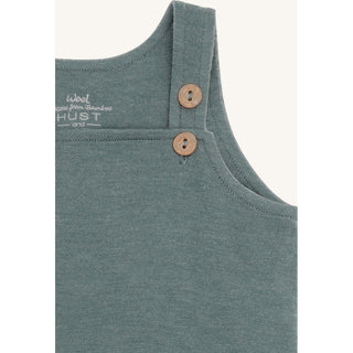 Merinowolle-Bambus Latzhose Maby Uni State Green von Hust & Claire
