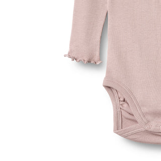 Modal Rib-Langarm-Body Lotta Soft Lilac von Wheat