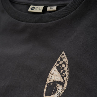 T-Shirt Schwarz mit Surfbrettprint von Daily7Kids