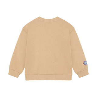 Sweater Latte Sand mit verschiedenen Patches von Daily7Kids