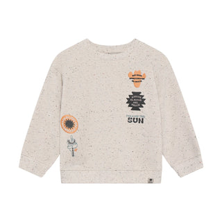 Sweater Sandshell mit verschiedenen Patches von Daily7Kids