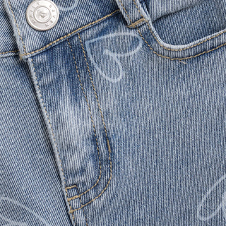 JEANS BLAU WIDE FIT MIT HERZPRINT VON DAILY7KIDS
