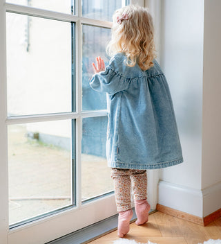 Jeanskleid Karline Blau mit Stickerei von Hust and Claire