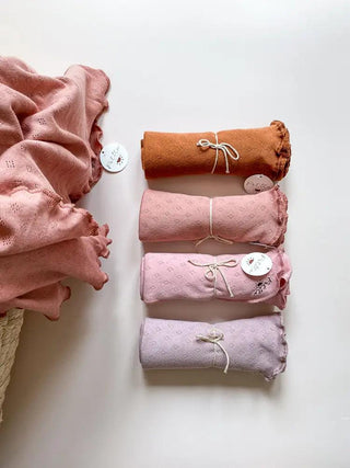 Babydecke aus Baumwolle mit Lochmuster (65x75cm) Altrosa