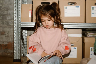 Sweater Rosa mit Herzstickerei von Daily7Kids