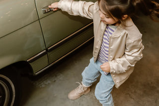 LANGARMSHIRT VIOLETT-BEIGE MIT LOCHMUSTER VON DAILY7KIDS