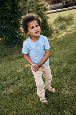 T-Shirt Celestial Blue mit Rückenprint von Daily7Kids