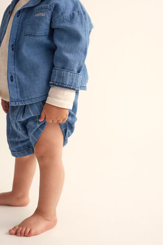 Baby Bermuda Shorts Roy Jeansblau gestreift von Cozmo