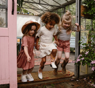 Shorts Ash Rose gestreift von Daily7Kids