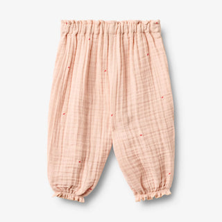 Musselin Babyhose Petrine Powder Hearts von Wheat