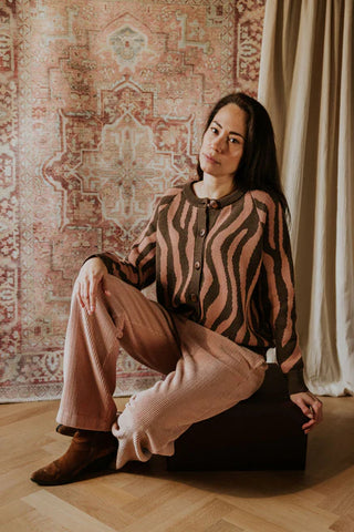Strickcardigan Pink Zebra für Frauen von Yuki