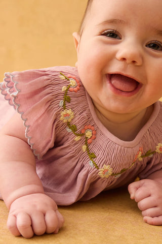 MUSSELIN BABYKLEID EDIT PARMA VON LOUISE MISHA
