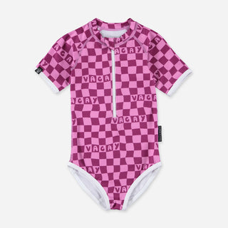 UV Badeanzug Kurzarm Checkered Vacay Fuchsia Violet von Beach & Bandits