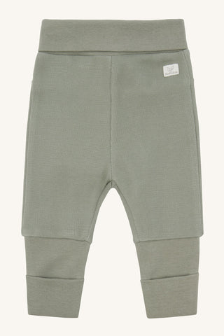 Baumwollhose Khaki für Babys mit Giraffenmotiv auf dem Hintern von Hust & Claire